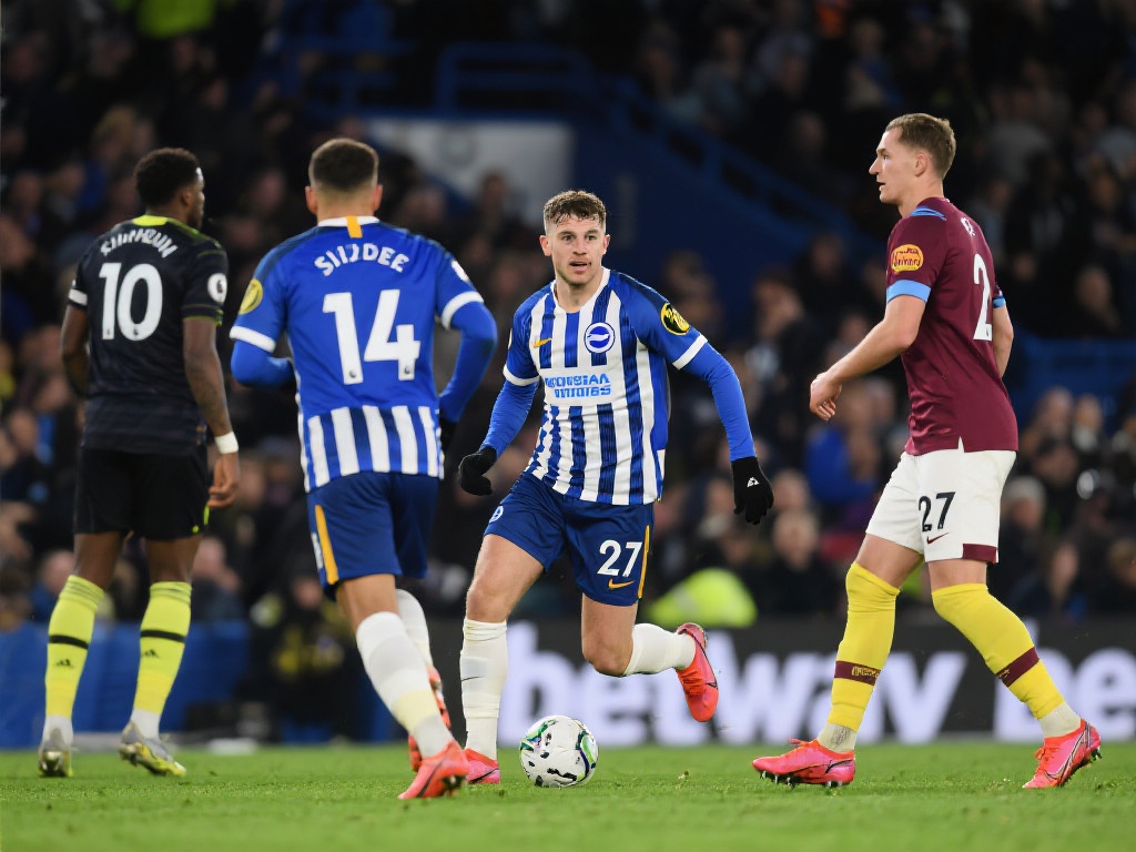 人瞩目的 人瞩目的